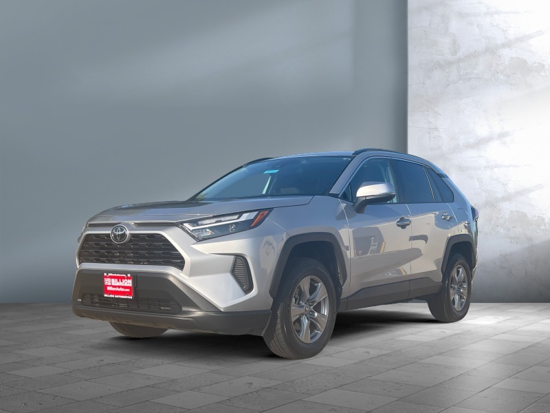 Used 2025 Toyota RAV4 XLE Crossovers