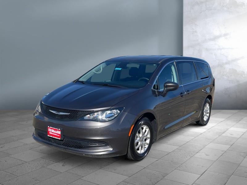 2023 Chrysler Voyager