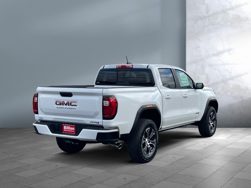 2024 GMC Canyon