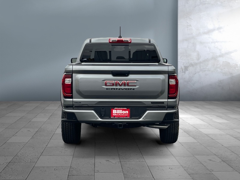 2024 GMC Canyon