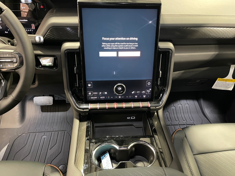 2025 GMC Yukon