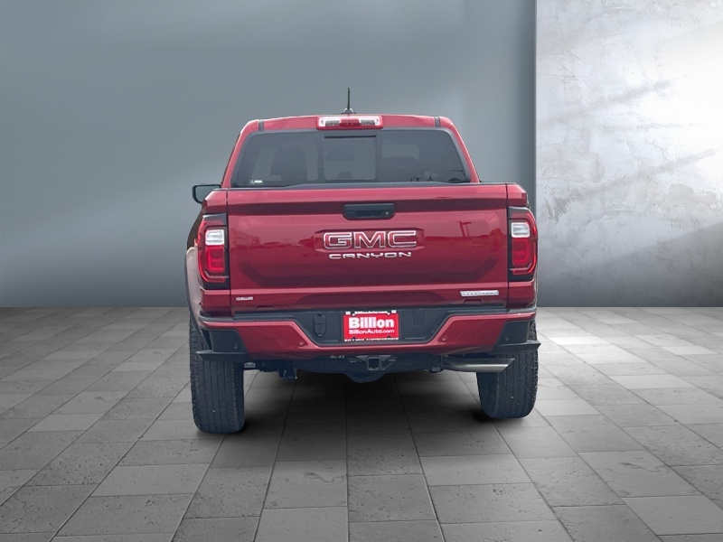 2025 GMC Canyon