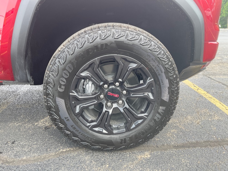 2025 GMC Canyon