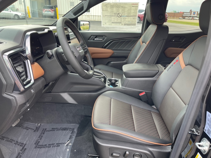 2025 GMC Canyon