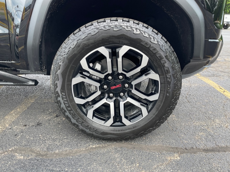 2025 GMC Canyon
