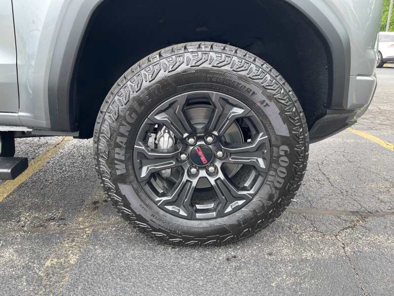 2025 GMC Canyon