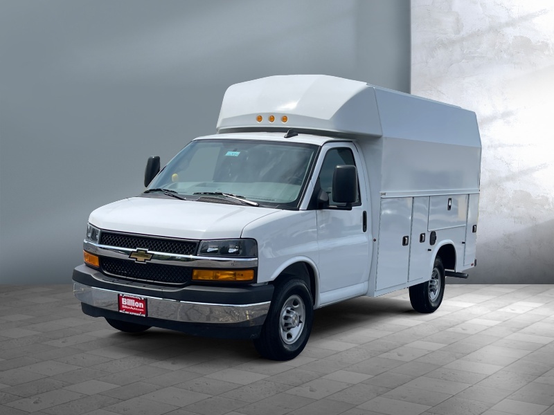New 2025 Chevrolet Express Commercial Cutaway 3500 Van 139 Vans