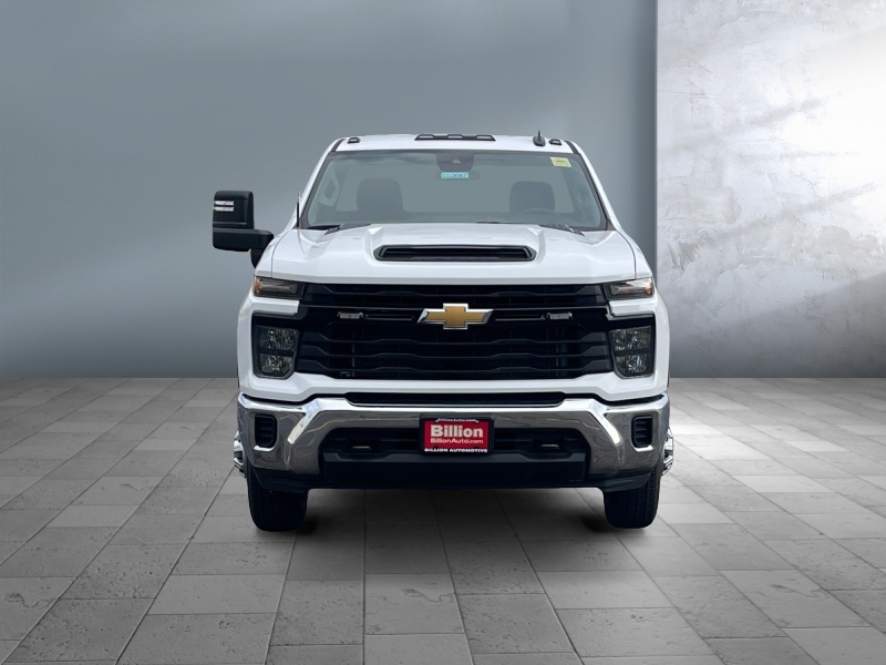 2024 Chevrolet Silverado 3500HD CC
