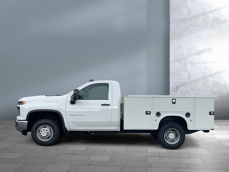 2024 Chevrolet Silverado 3500HD CC
