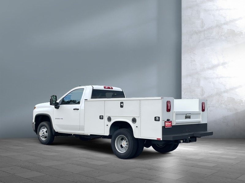 2024 Chevrolet Silverado 3500HD CC
