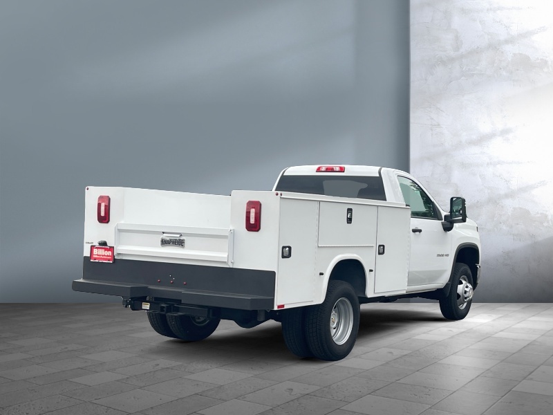 2024 Chevrolet Silverado 3500HD CC