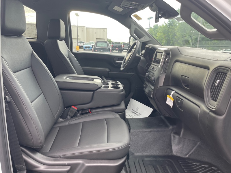 2024 Chevrolet Silverado 3500HD CC