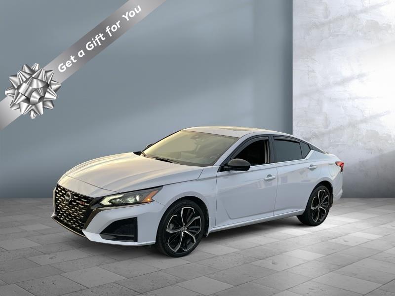 Used 2024 Nissan Altima 2.5 SR Cars