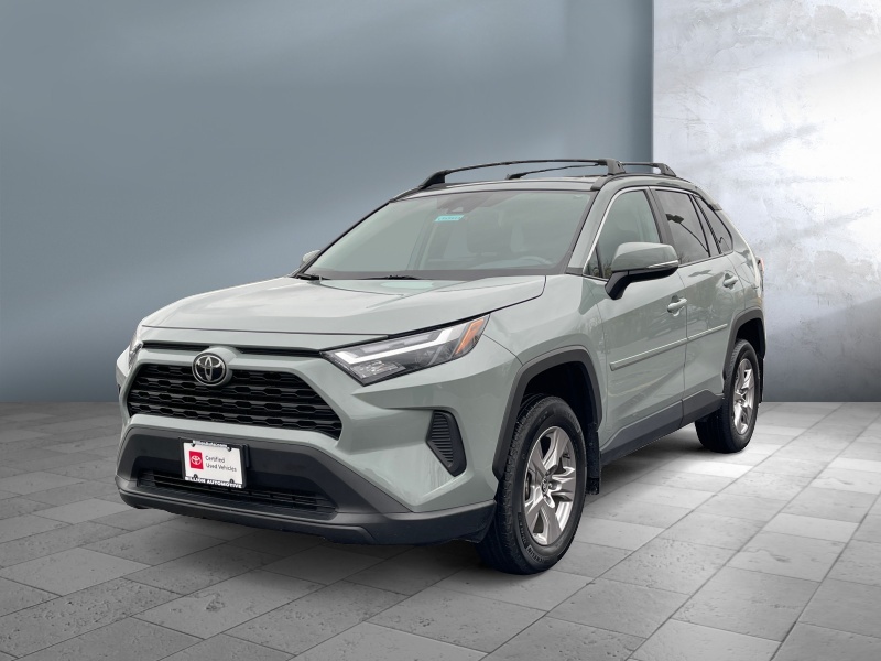 Used 2022 Toyota RAV4 XLE Crossover