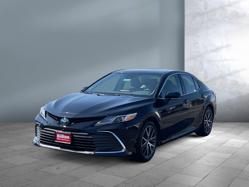 Used 2023 Toyota Camry Hybrid XLE Car