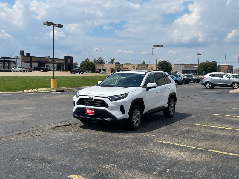 New 2025 Toyota RAV4 XLE Crossovers