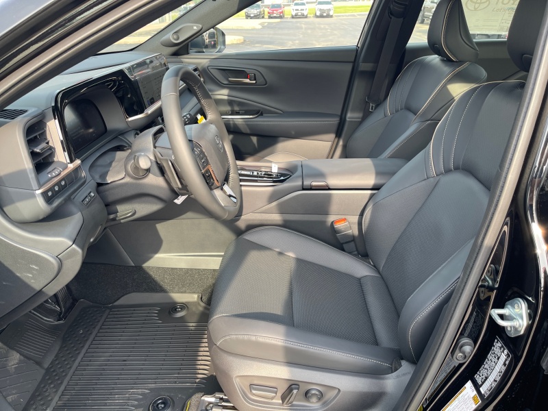 2025 Toyota Crown Signia