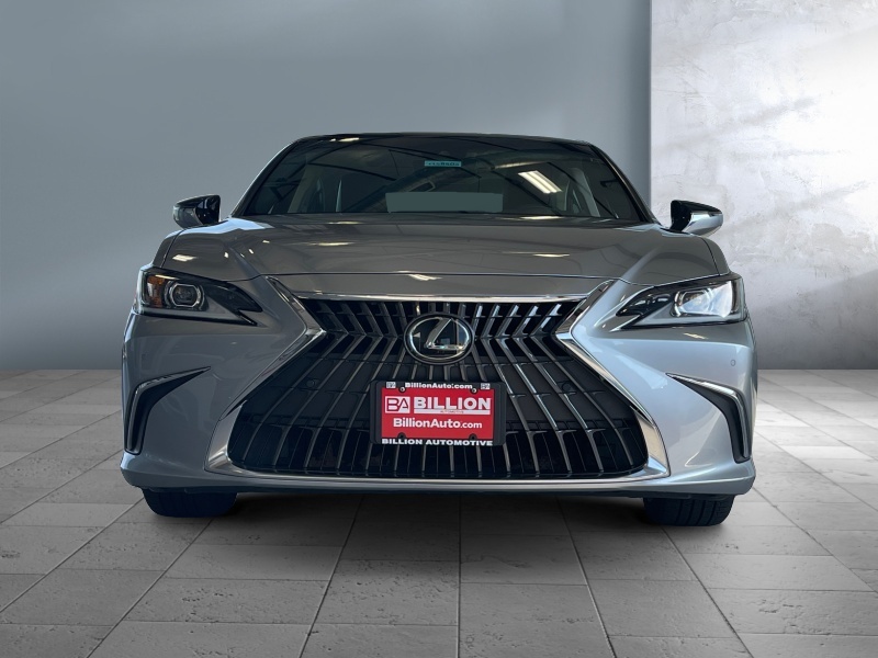 2022 Lexus ES