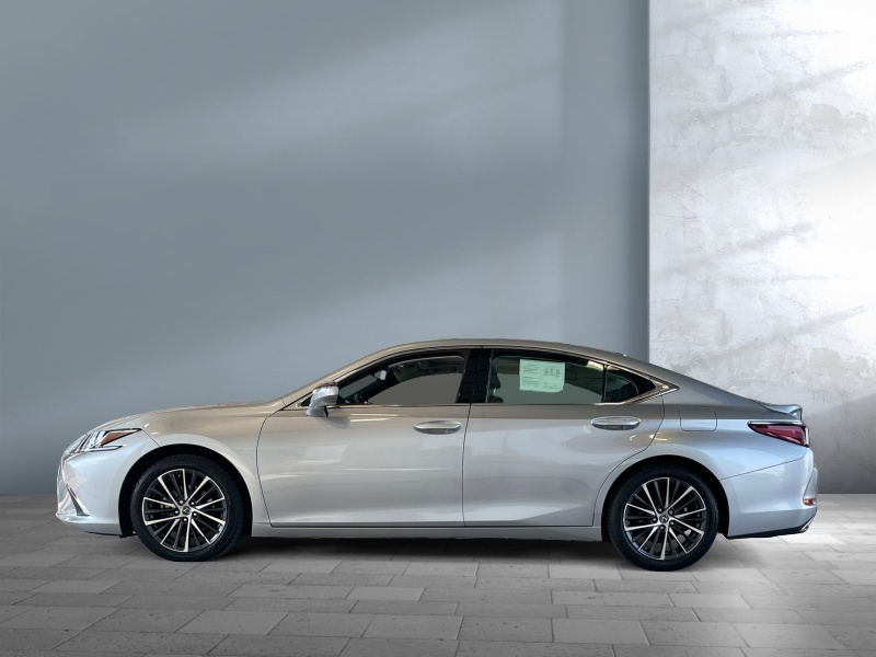 2022 Lexus ES