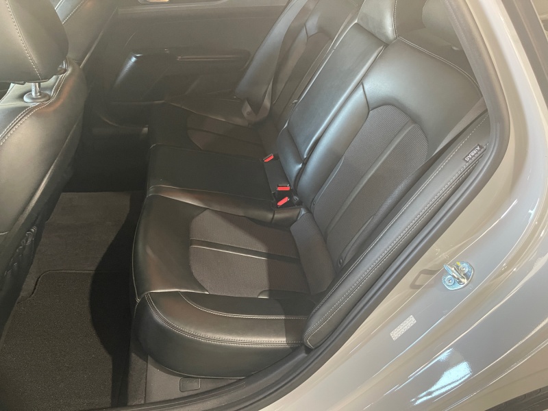2023 Kia K5