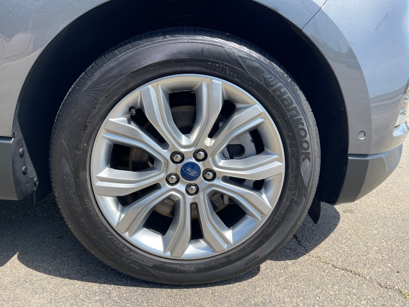 2021 Ford Edge