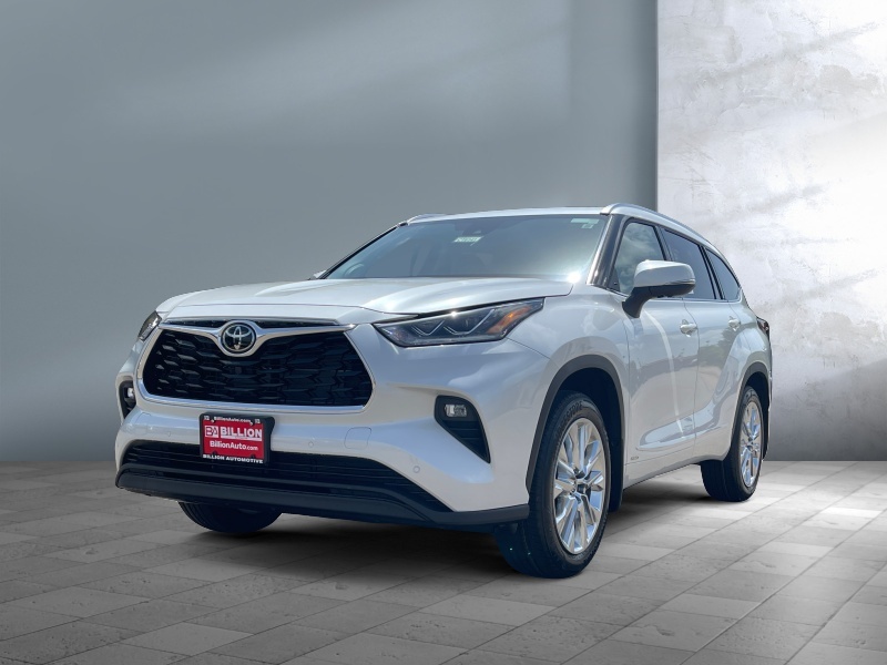 New 2026 Toyota Highlander Hybrid Limited SUVs