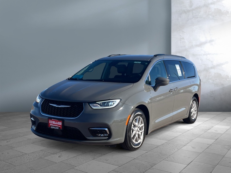 Used 2022 Chrysler Pacifica Touring L Van