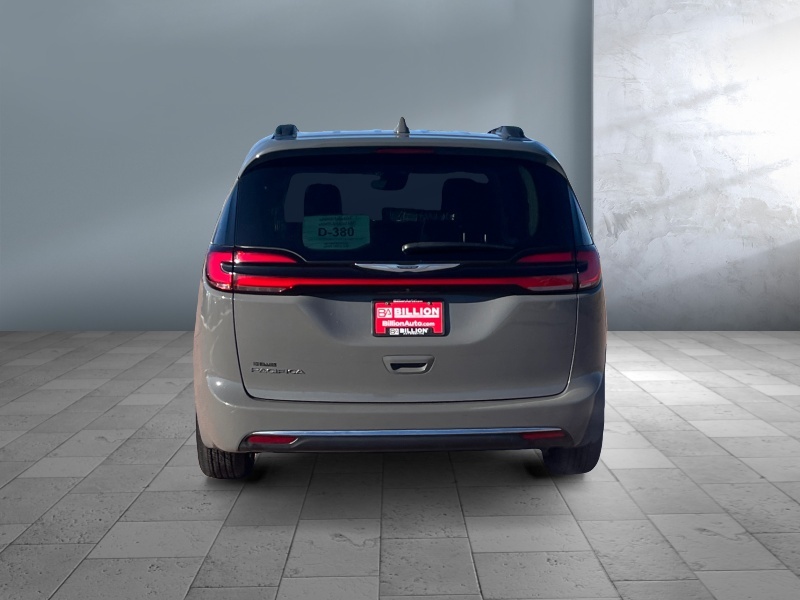 2022 Chrysler Pacifica