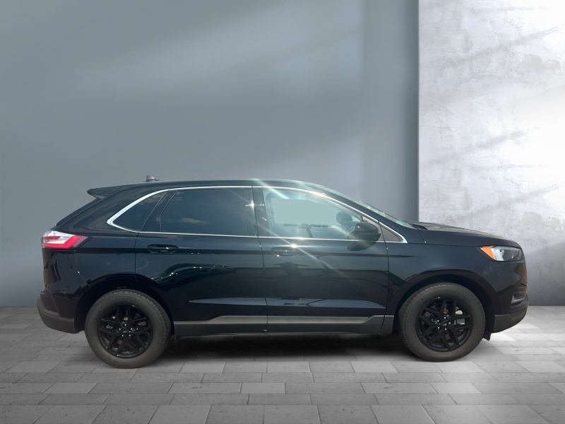 2023 Ford Edge