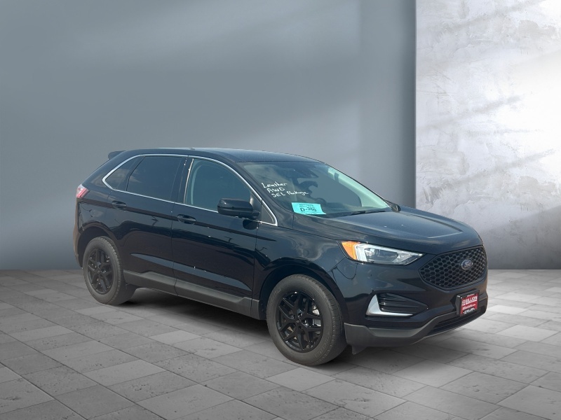 2023 Ford Edge