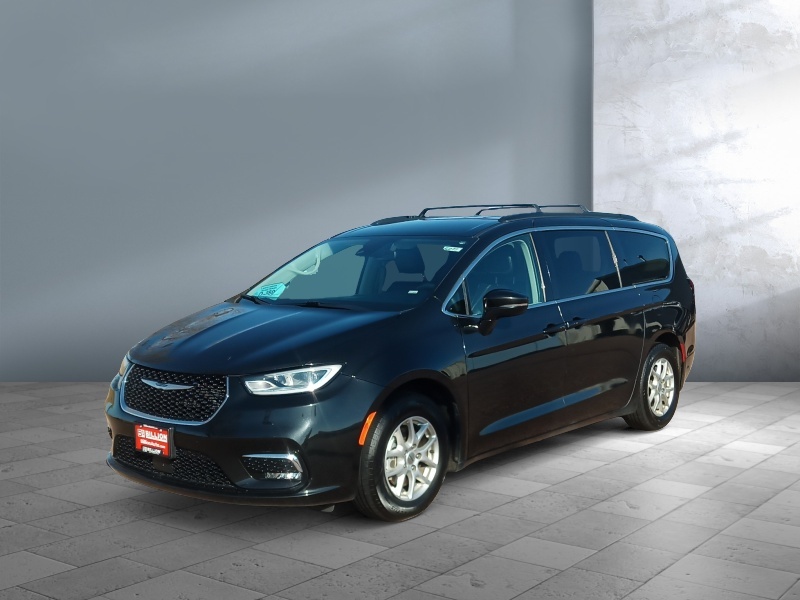 Used 2022 Chrysler Pacifica Touring L Van