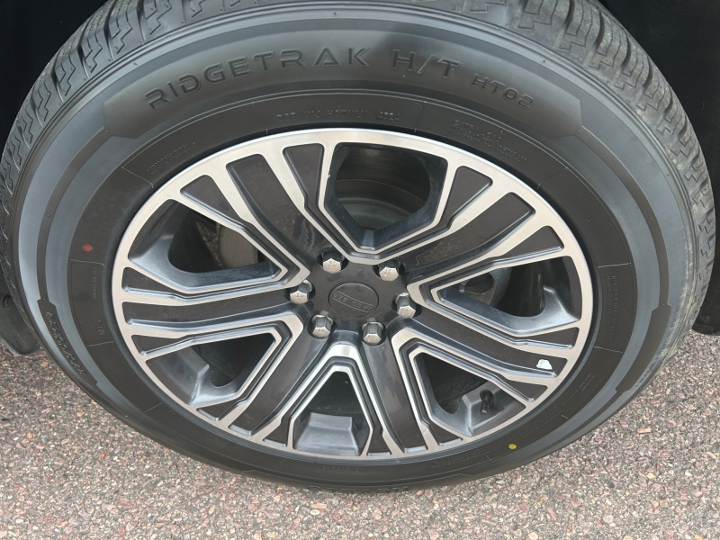 2023 Jeep Wagoneer L