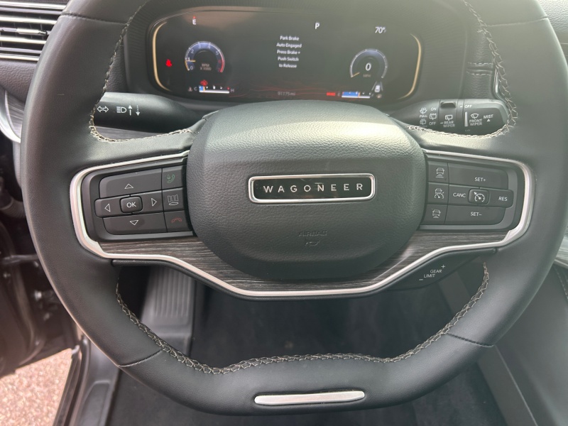 2023 Jeep Wagoneer L