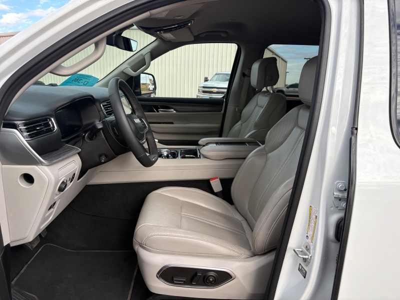 2024 Jeep Wagoneer L