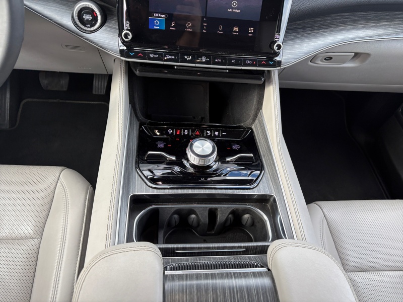 2024 Jeep Wagoneer L