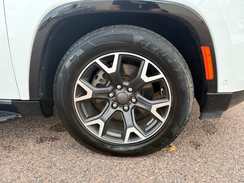 2024 Jeep Wagoneer L