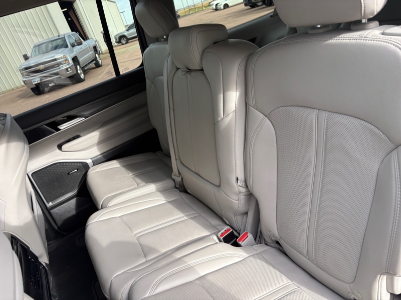 2024 Jeep Wagoneer L