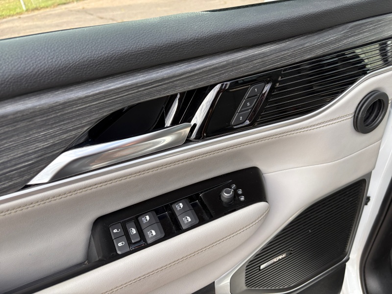 2024 Jeep Wagoneer L