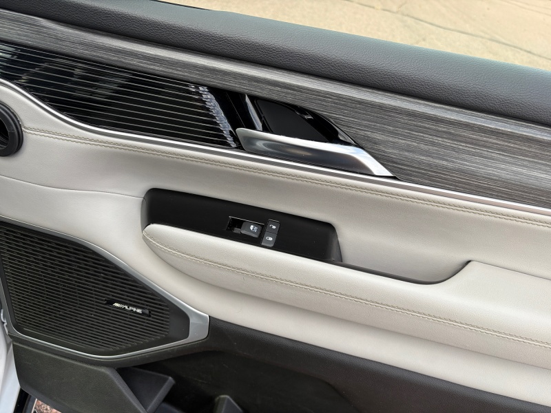 2024 Jeep Wagoneer L