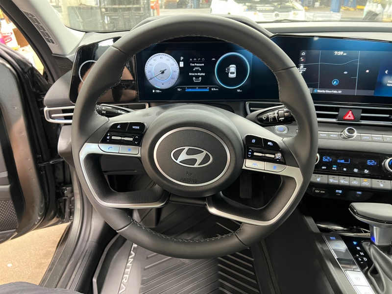 2024 Hyundai Elantra