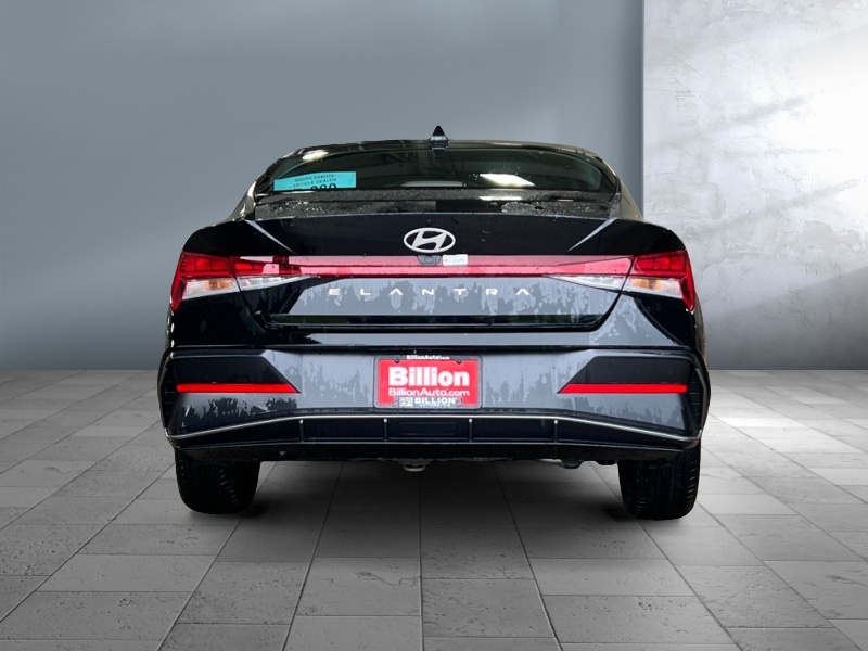 2024 Hyundai Elantra