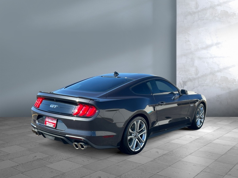 2022 Ford Mustang