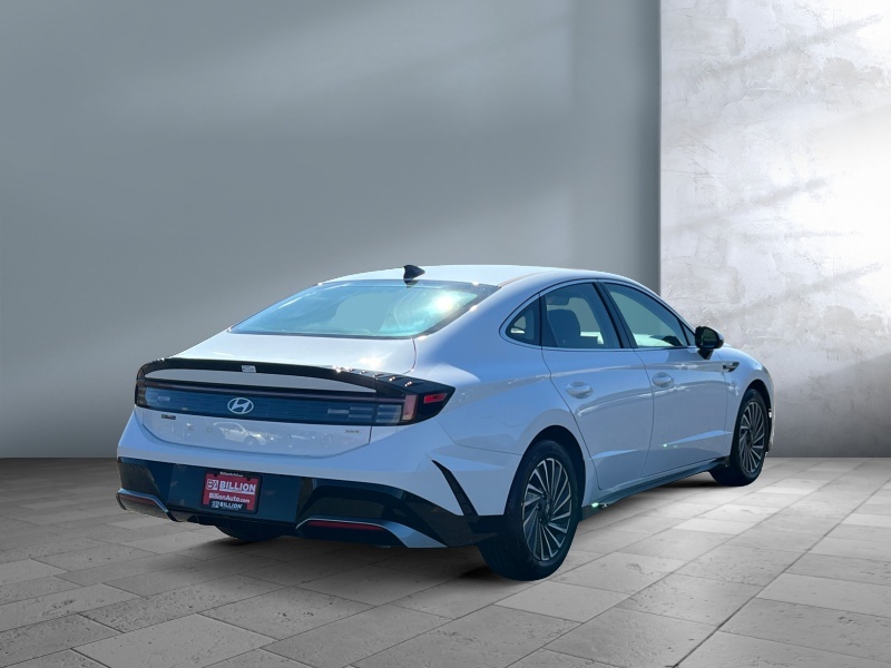 2025 Hyundai Sonata Hybrid