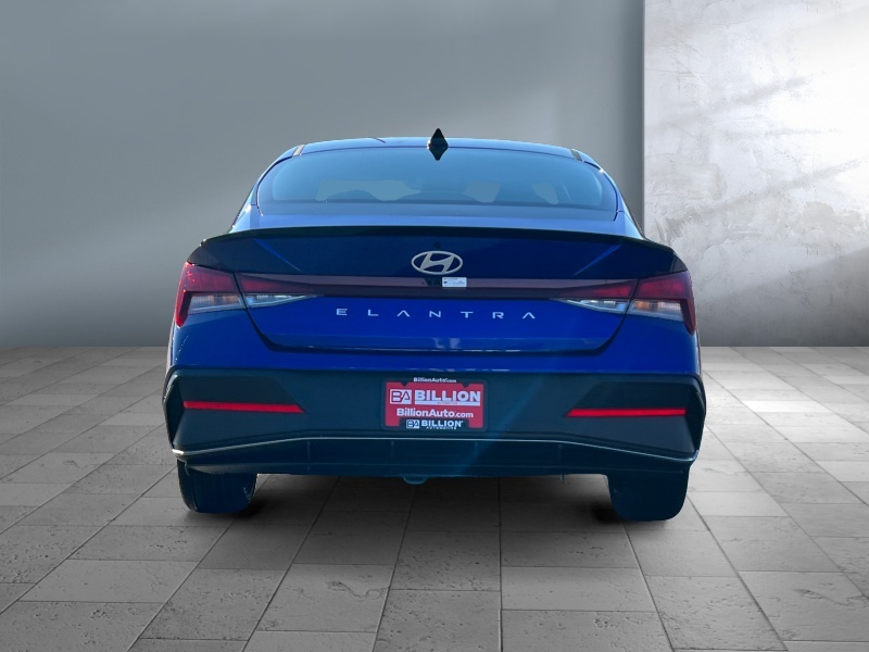 2025 Hyundai Elantra