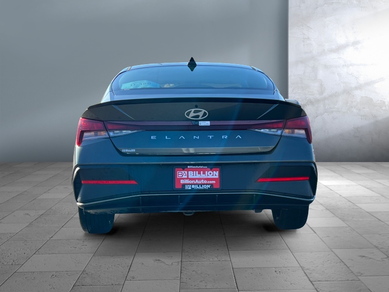 2025 Hyundai Elantra