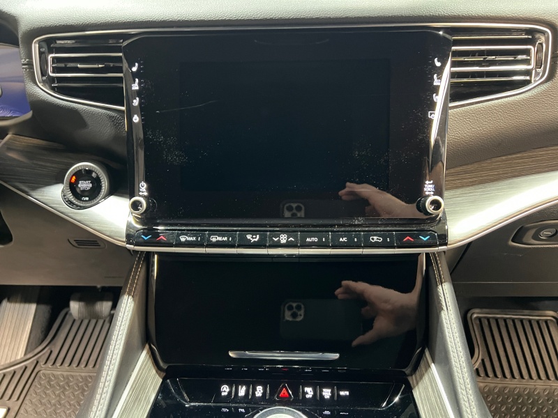 2024 Jeep Wagoneer L