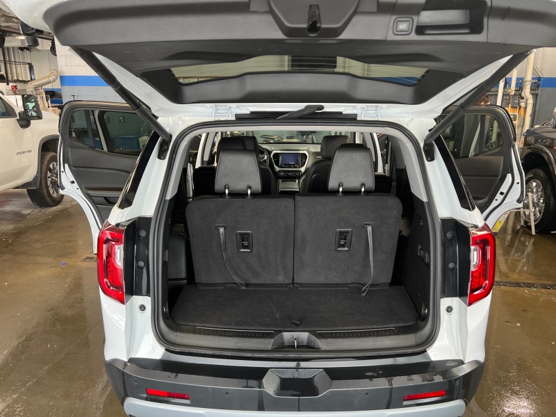 2023 GMC Acadia