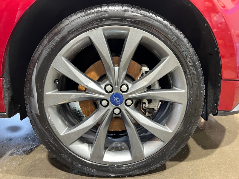 2018 Ford Edge