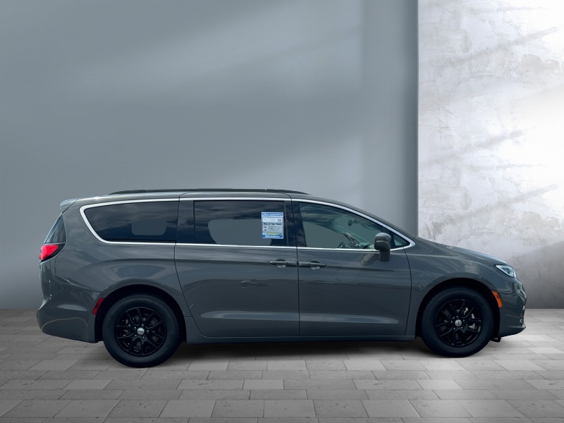 2022 Chrysler Pacifica