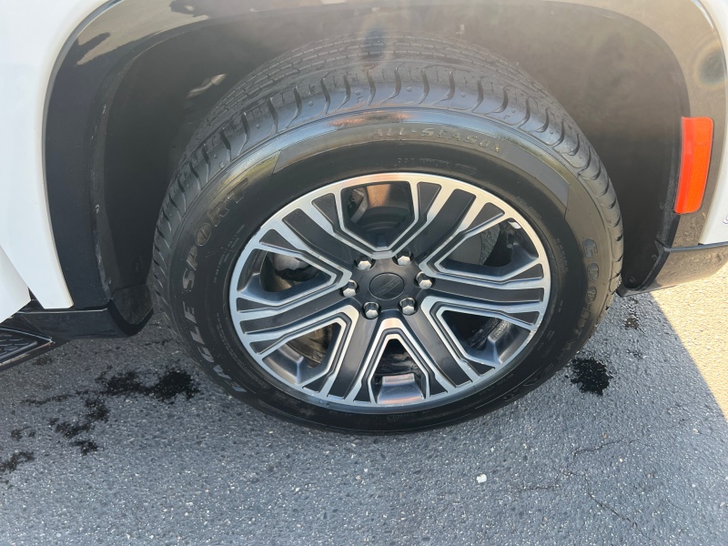 2023 Jeep Wagoneer L